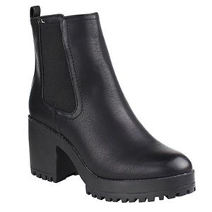 Black Chunky Ankle Heels